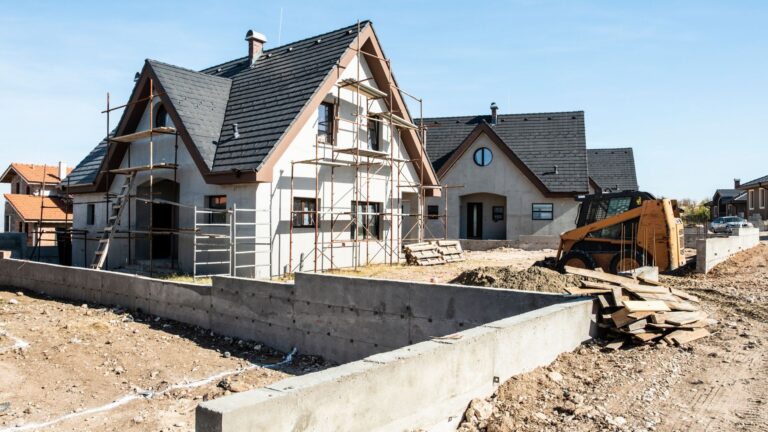 Vanliga misstag vid grundläggning av hus – och hur du undviker dem